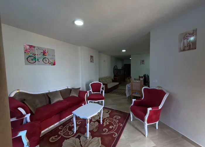 Split 2-bedroom Panorama Sv Wif Near Airport *