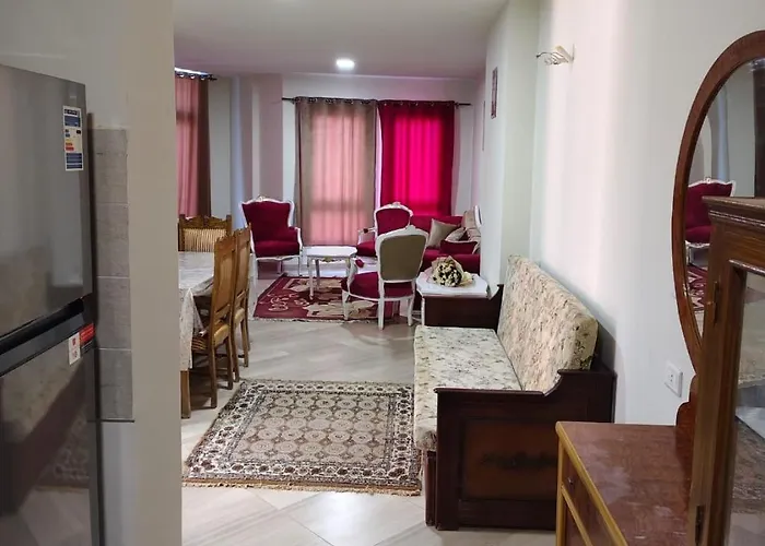 Split 2-bedroom Panorama Sv Wif Near Airport