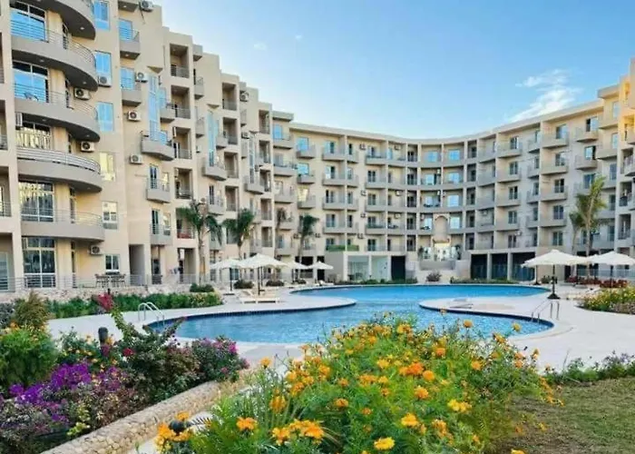 Split 2-bedroom Panorama Sv Wif Near Airport * Хургада