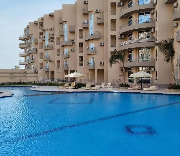 Split 2-bedroom Panorama Sv Wif Near Airport *