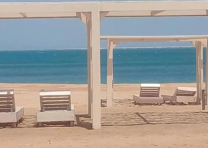 Split 2-bedroom Panorama Sv Wif Near Airport * Hurghada