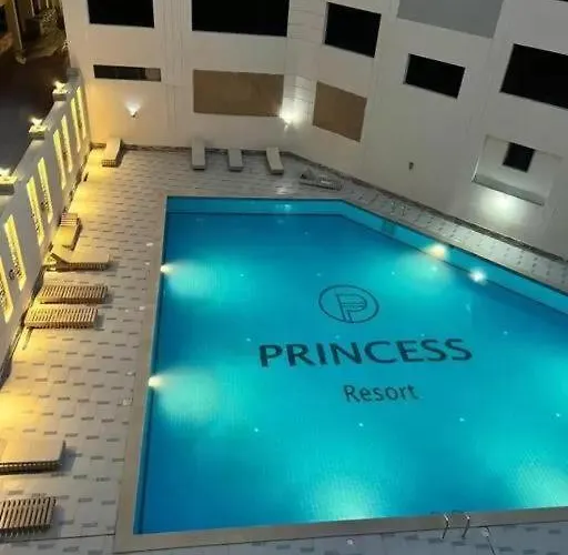 Split 2-bedroom Panorama Sv Wif Near Airport Апартаменты *