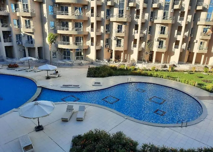 Split 2-bedroom Panorama Sv Wif Near Airport Апартаменты Хургада
