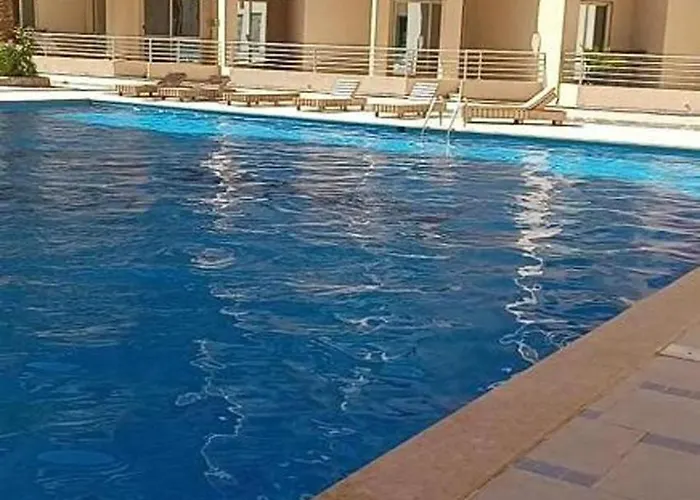 Split 2-bedroom Panorama Sv Wif Near Airport Апартаменты Хургада